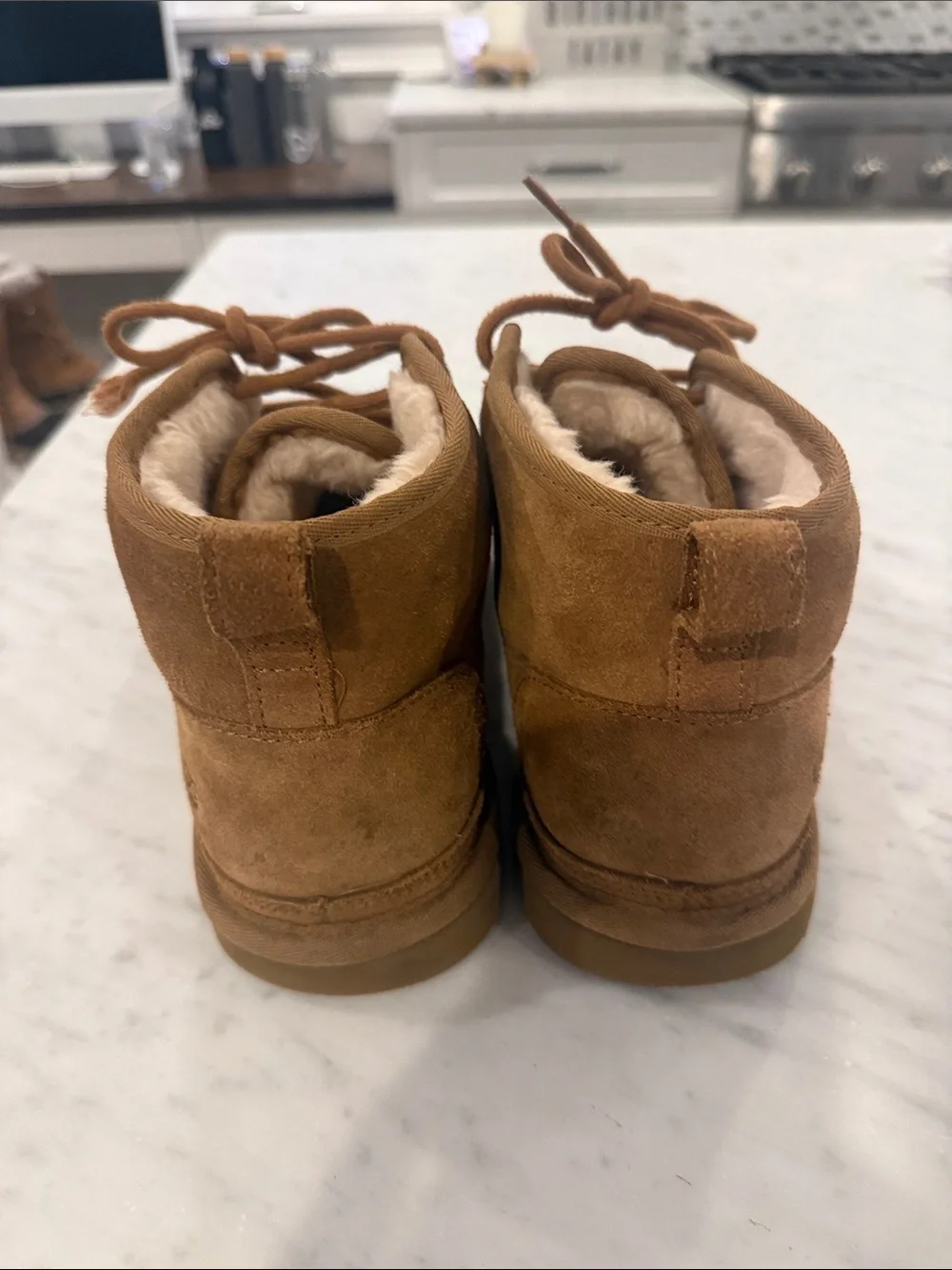UGG Men’s Neumel Chukka Lace-Up - Chestnut - Size 9